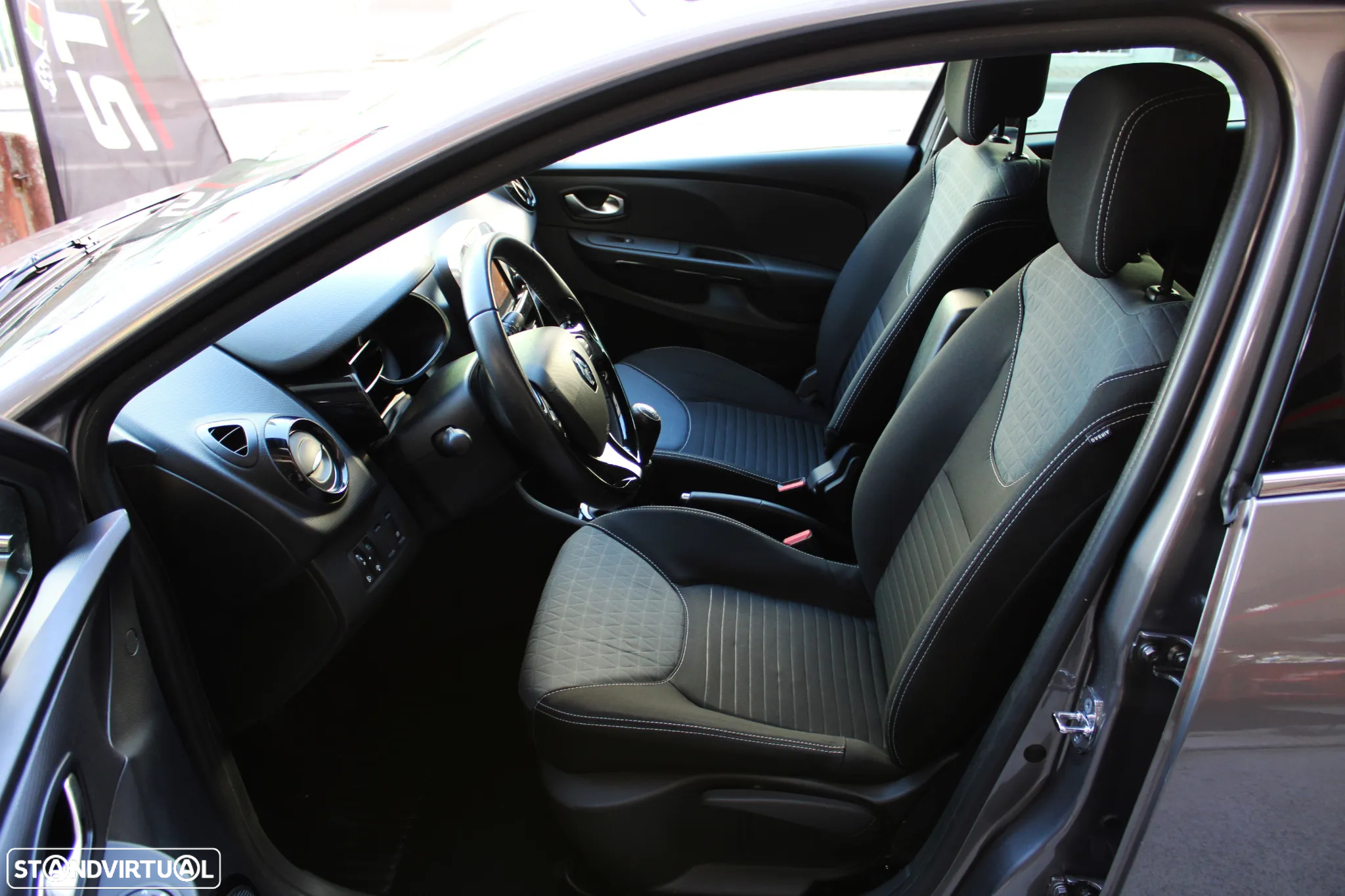 Renault Clio Sport Tourer 0.9 TCE - 6