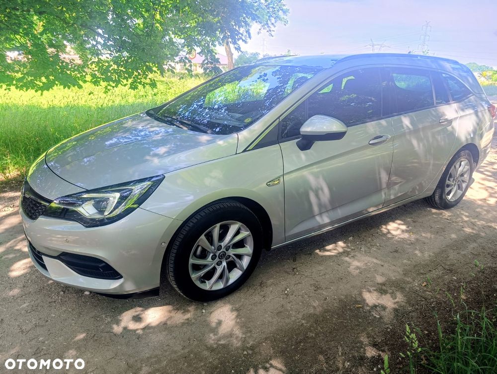 Opel Astra 1.2 Turbo Elegance - 3