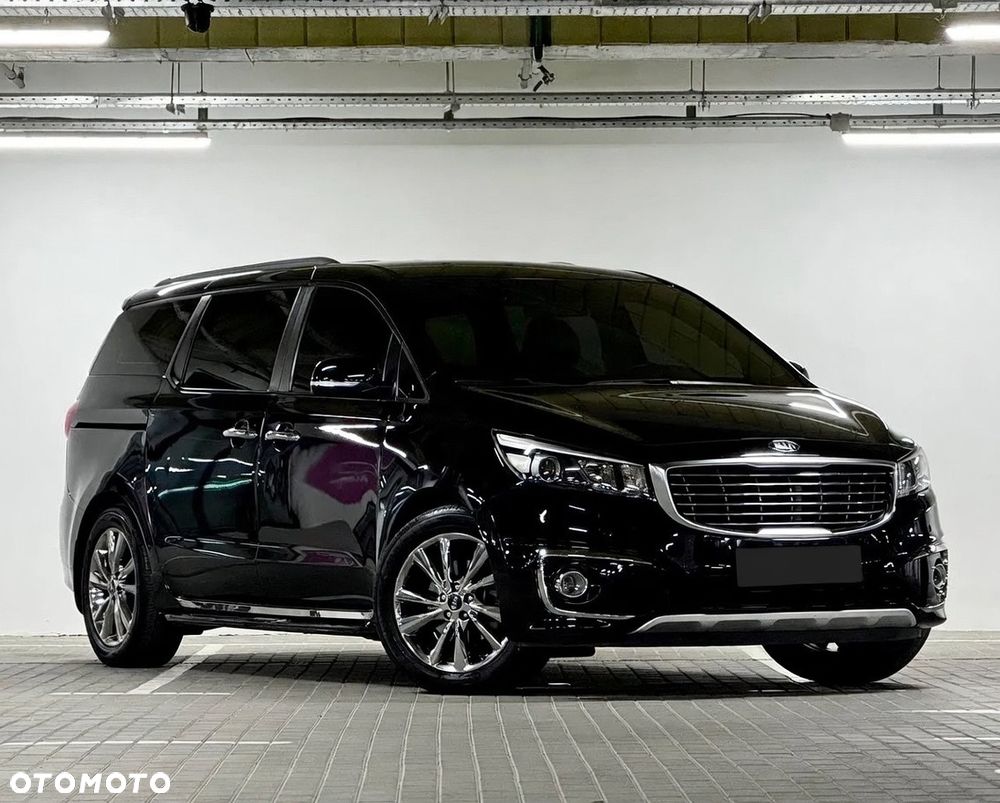Kia Carnival - 3