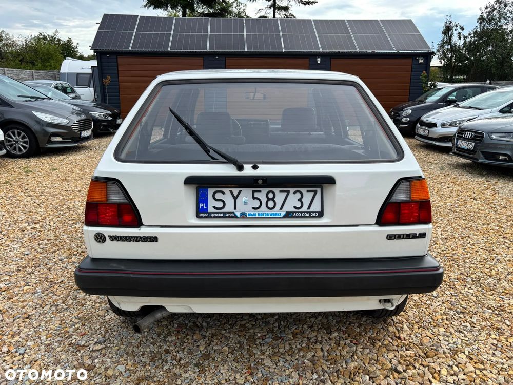 Volkswagen Golf 1.3 - 7