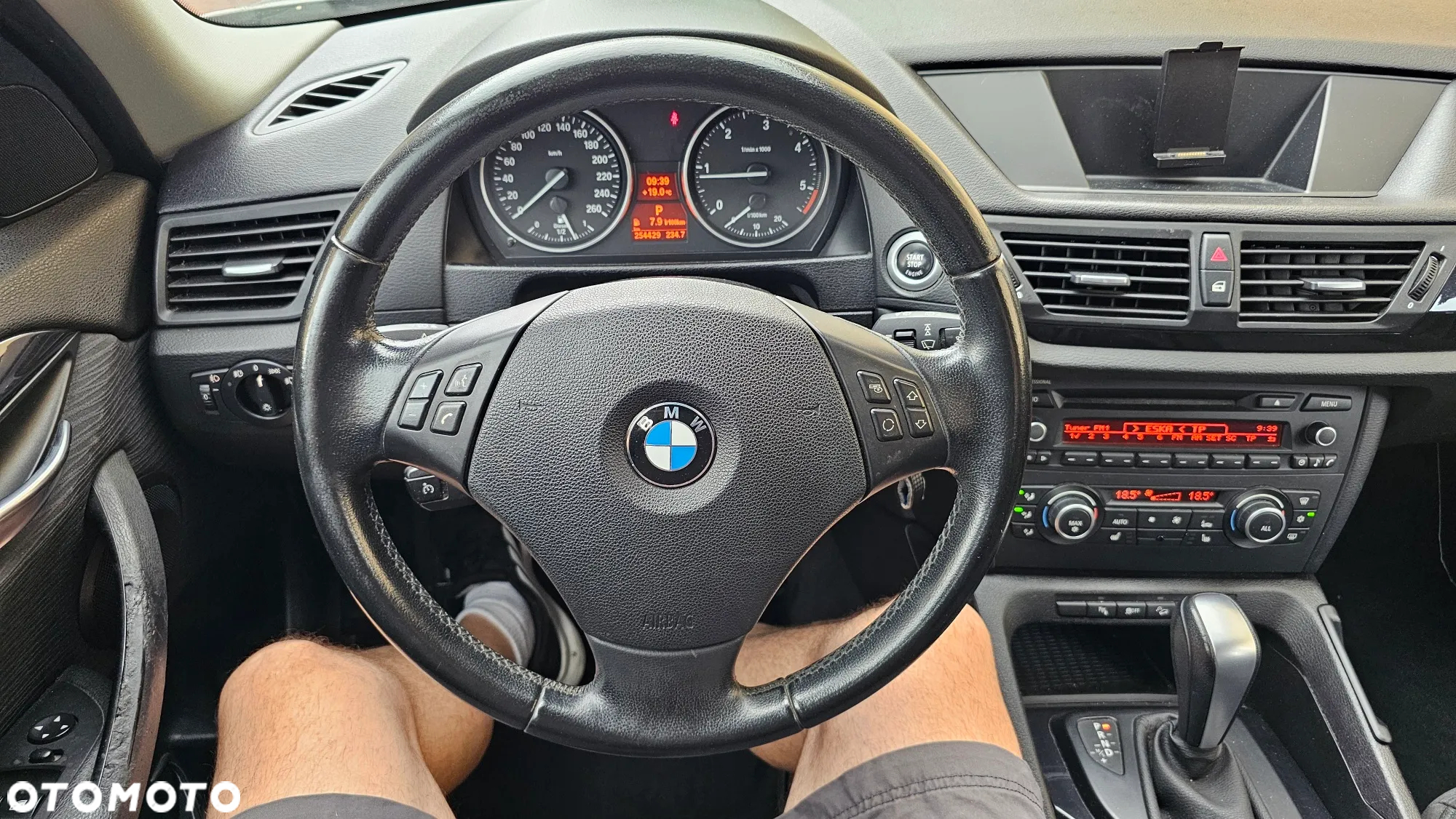 BMW X1 xDrive18d - 32