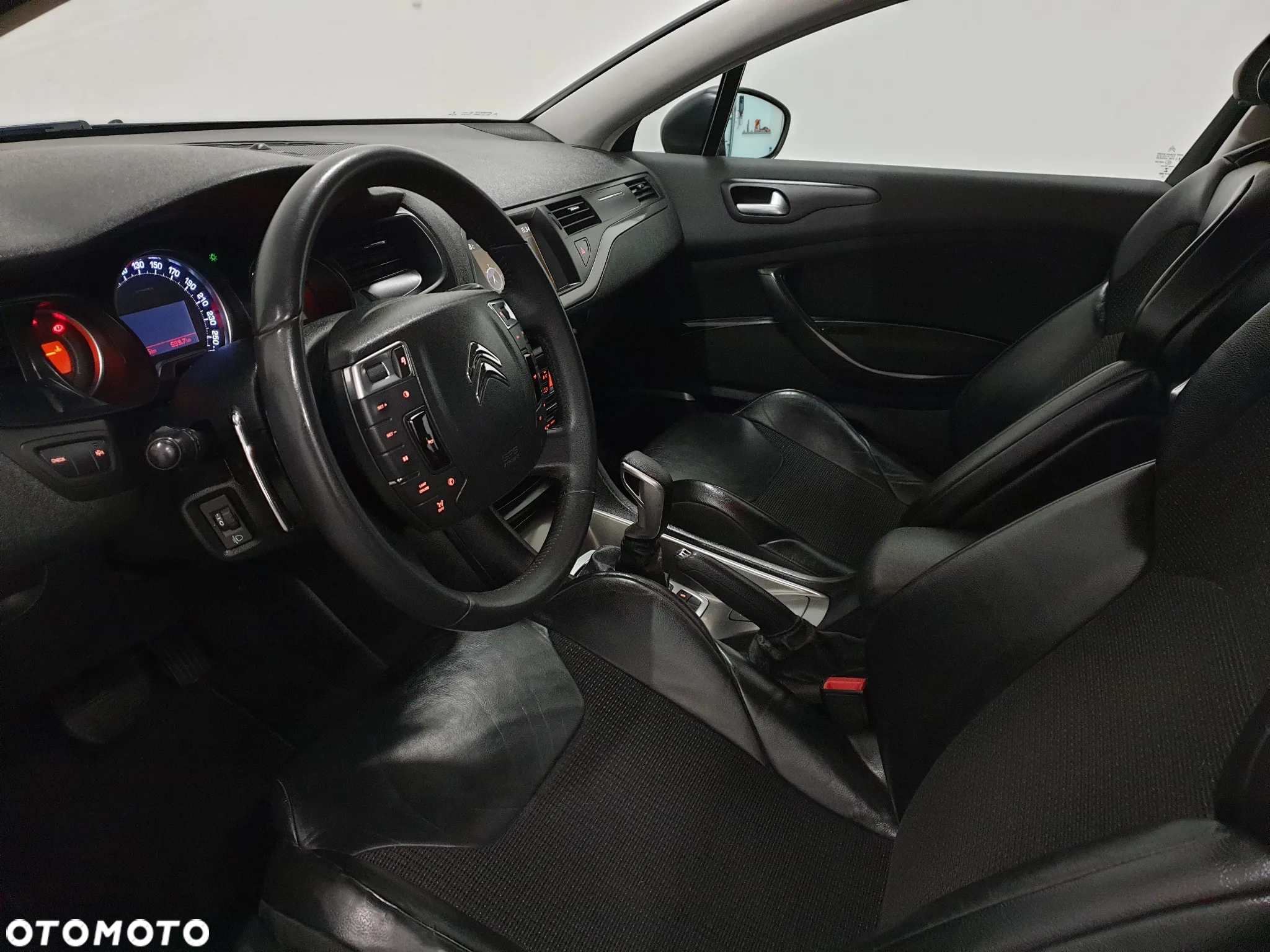 Citroën C5 1.6 e-HDi Selection MCP - 33