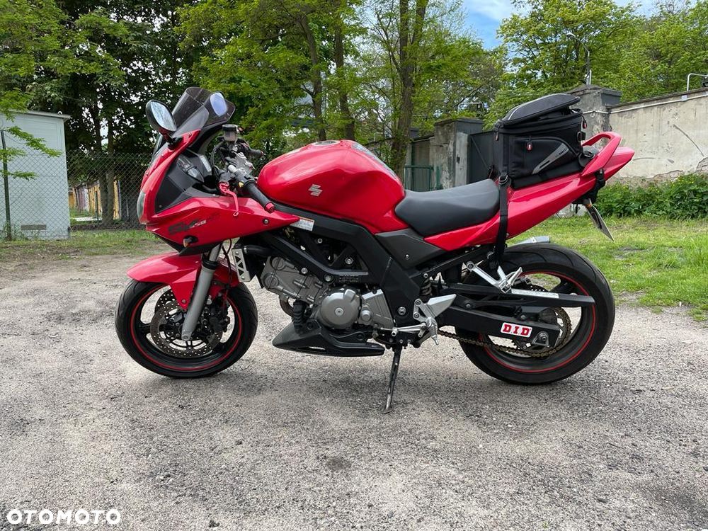 Suzuki SV - 4