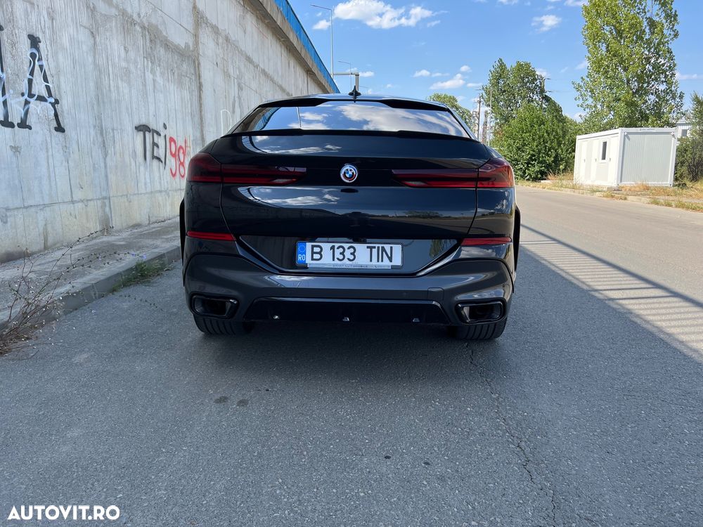 BMW X6 xDrive40i - 8