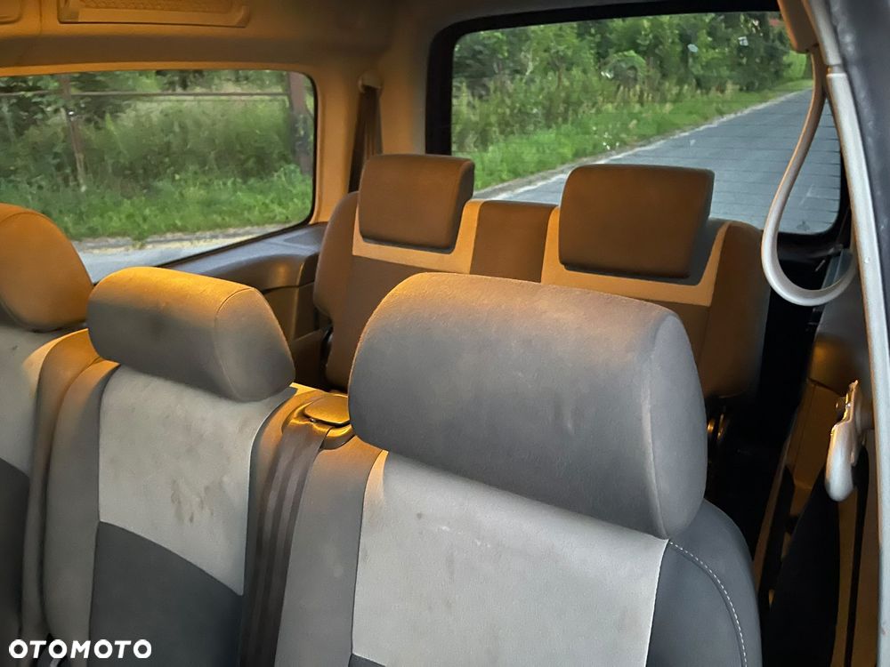 Volkswagen Caddy Maxi Comfortline BMT - 15