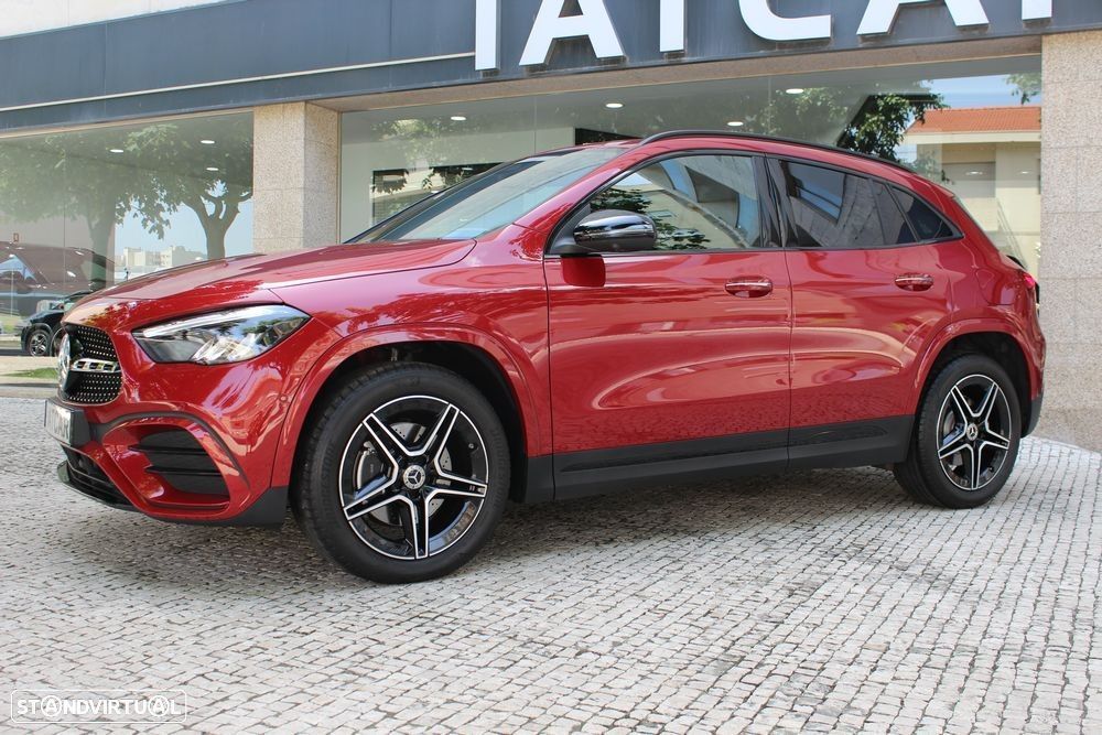 Mercedes-Benz GLA 250 e 8G-DCT AMG Line - 10