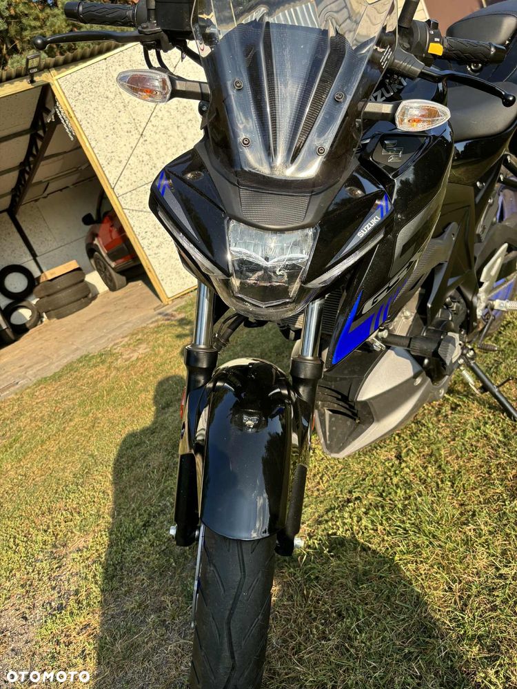 Suzuki GSX - 5