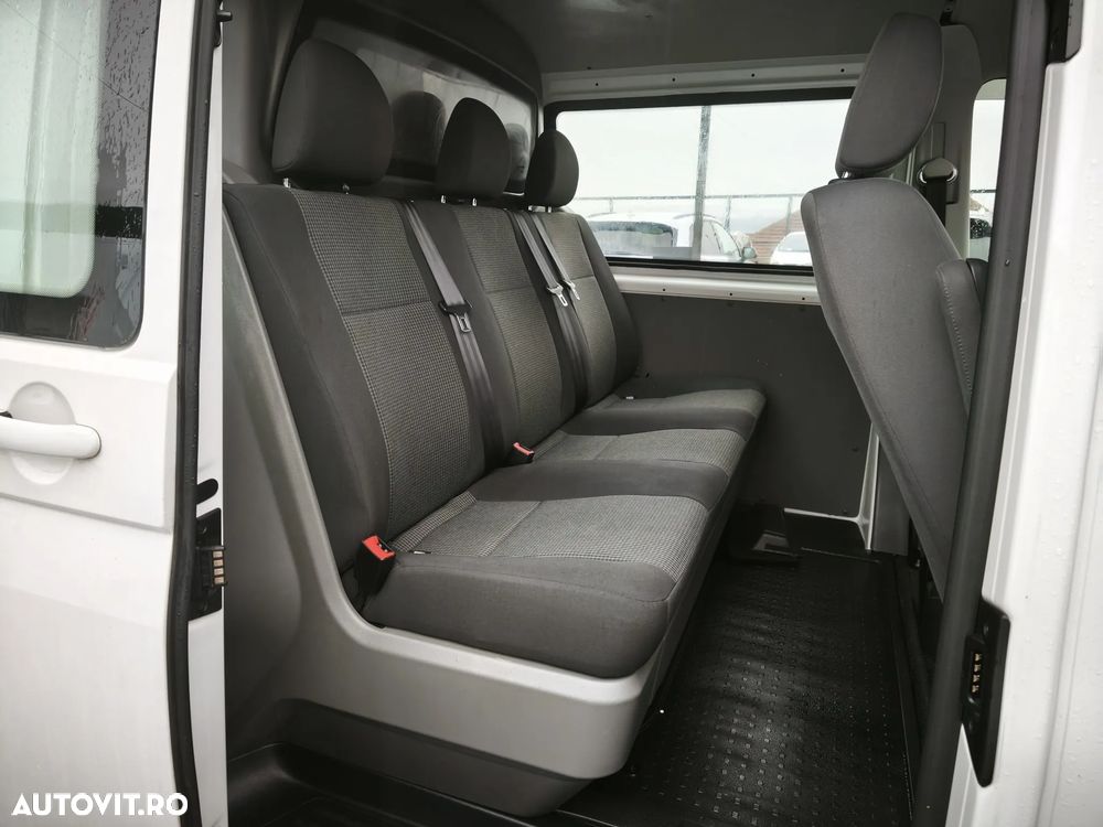 Volkswagen Transporter - 12