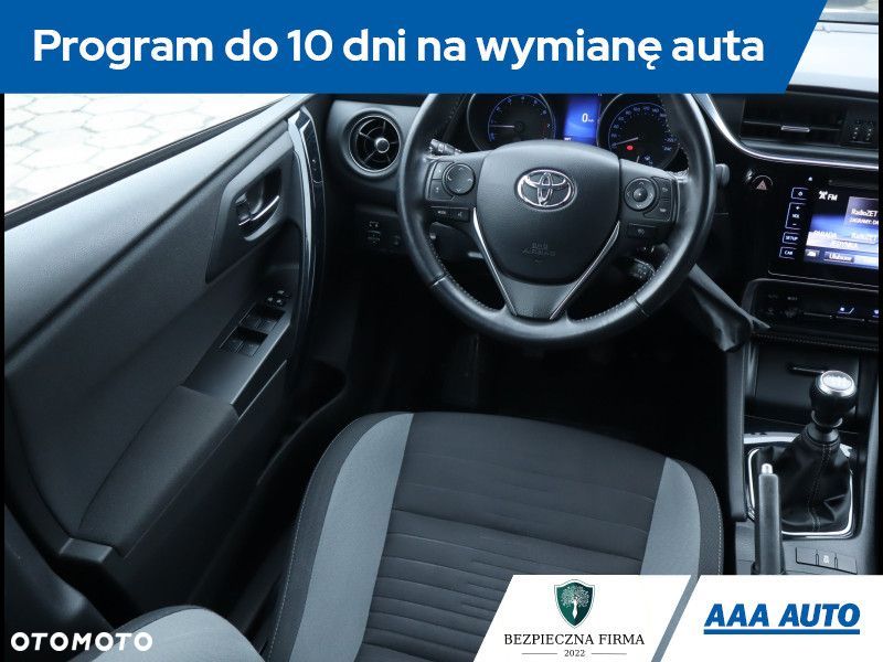 Toyota Auris - 8