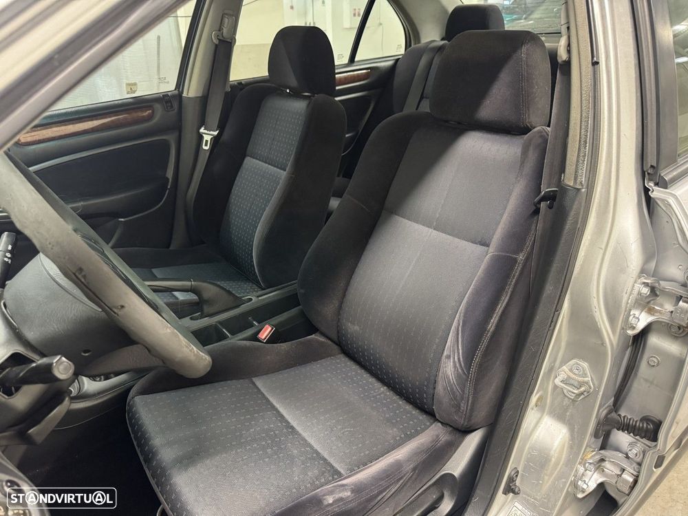 Honda Accord 1.6 LS - 17