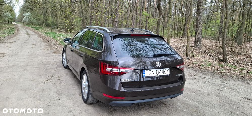 Skoda Superb 2.0 TDI Style - 5