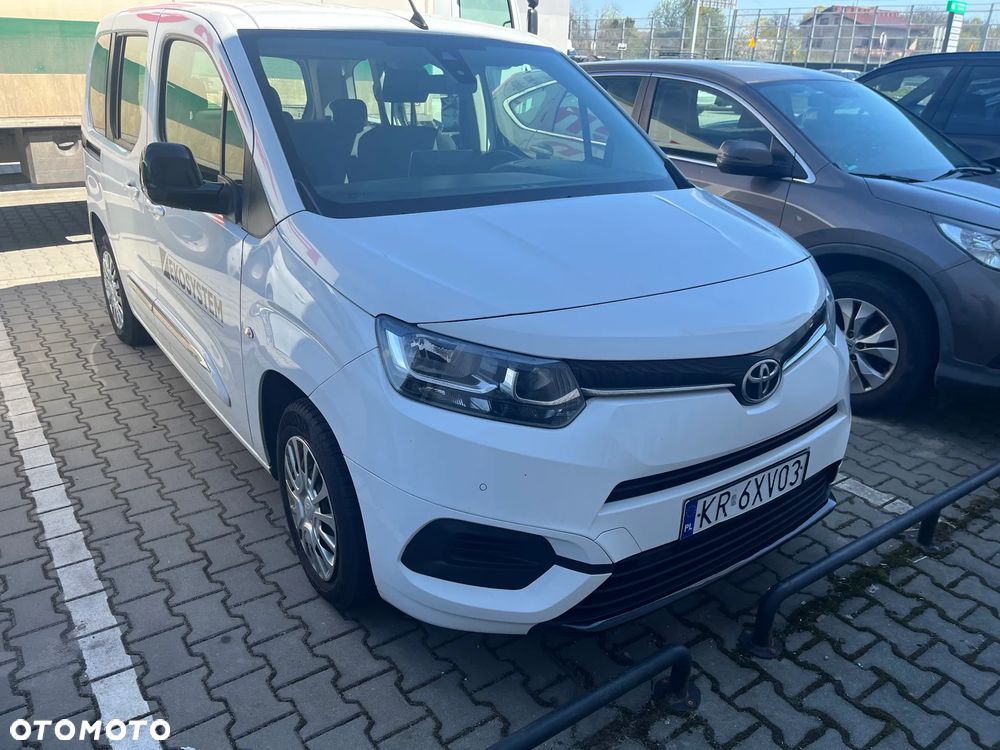 Toyota Proace City Verso 1.2 D-4T Business - 1