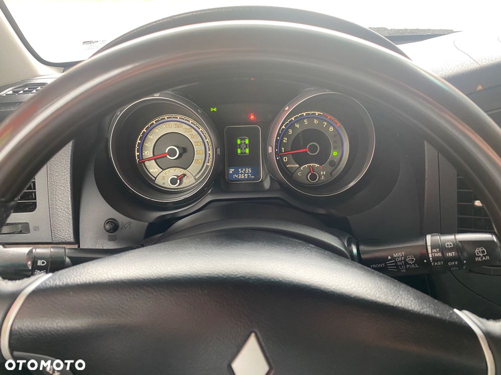 Mitsubishi Pajero - 7