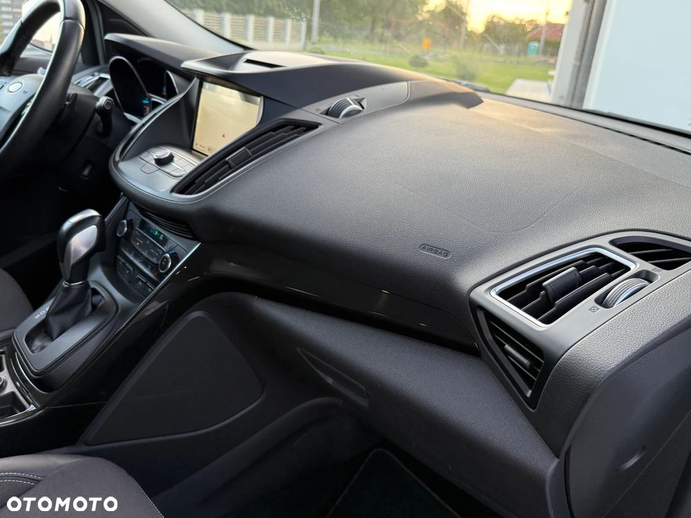 Ford Kuga 2.0 TDCi AWD Titanium - 24