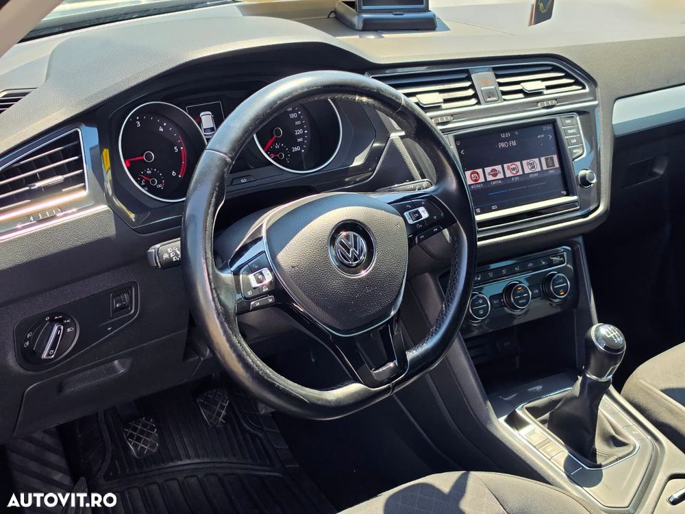 Volkswagen Tiguan - 15