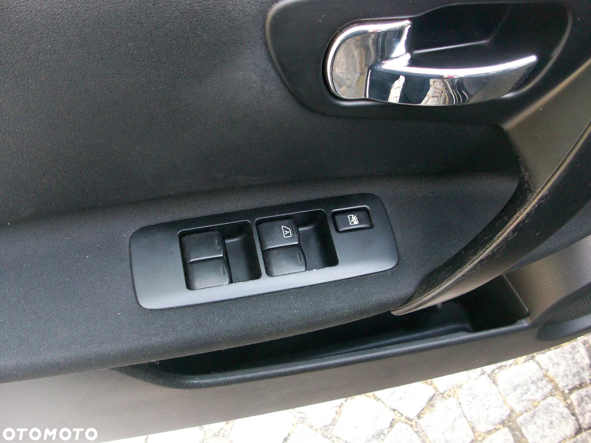 Nissan Qashqai 1.6 visia - 17