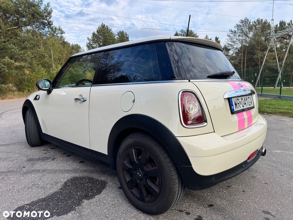 Mini One 2009 photo 3