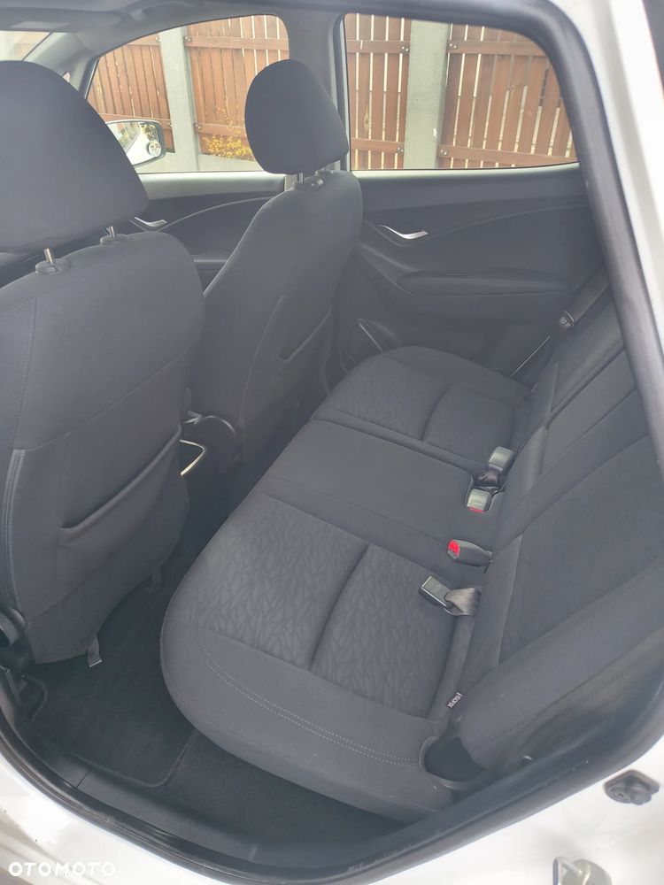 Hyundai ix20 1.4 CRDi Comfort blue - 14