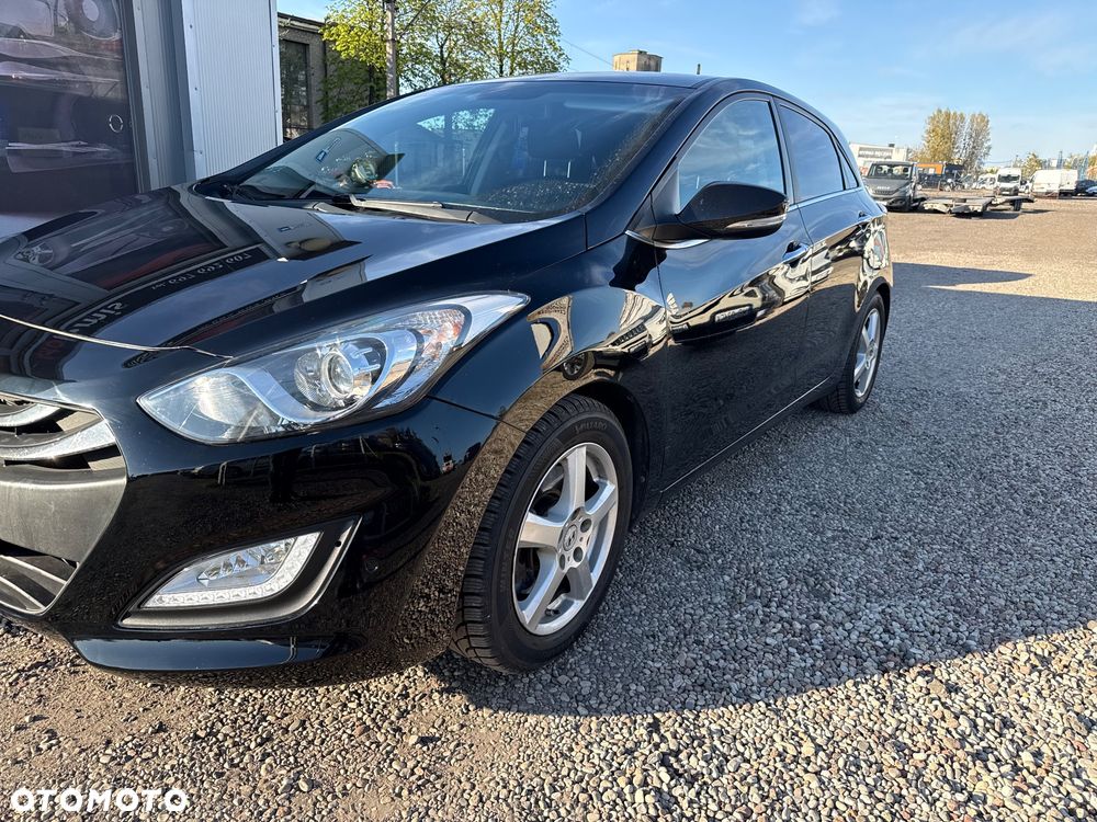 Hyundai i30 1.6 Comfort EU5 - 9