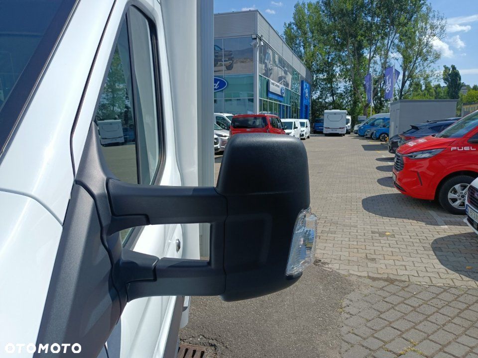 Ford Transit - 11