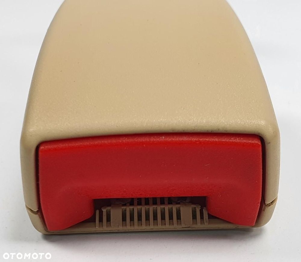 ZAPINKA PASA PRAWY TYŁ VW PASSAT B5 3B0857740D - 3