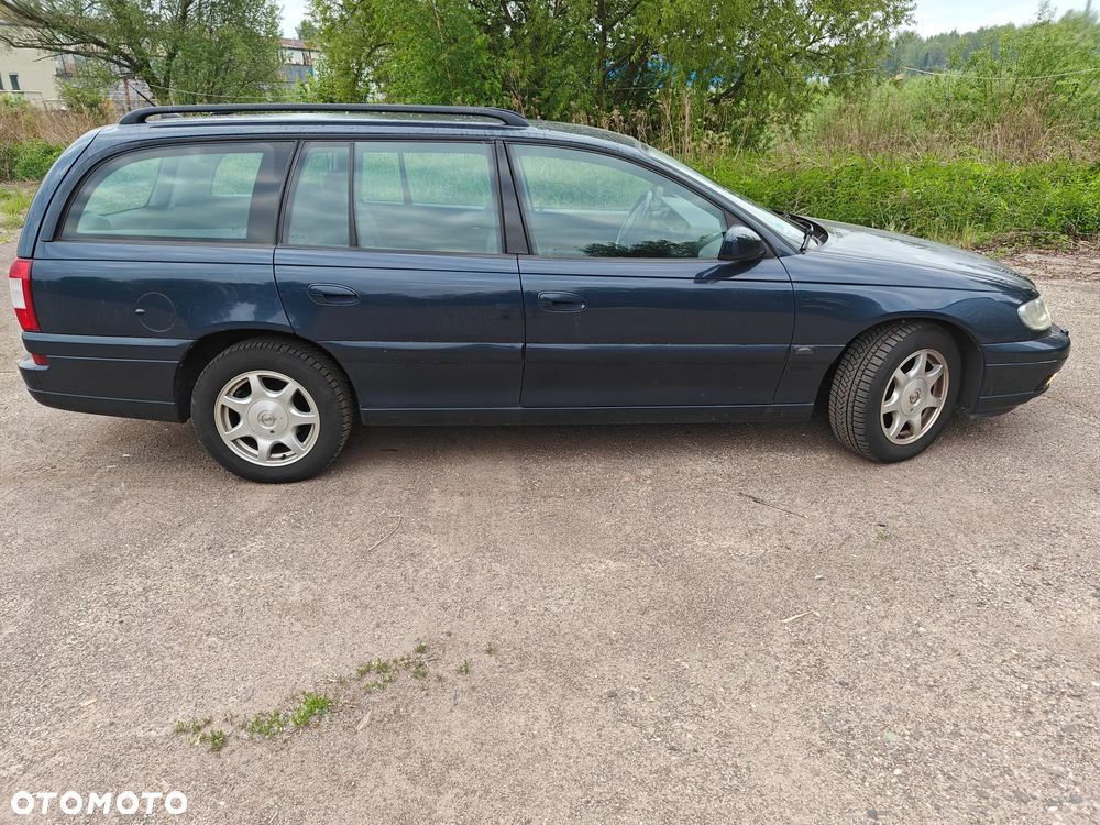 Opel Omega 2.5 Sport - 4