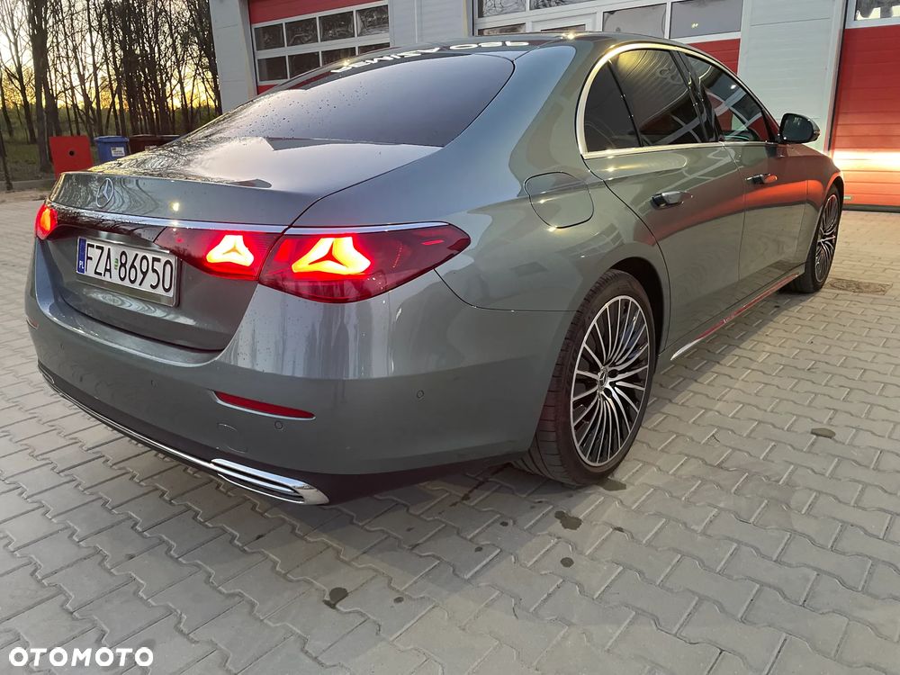 Mercedes-Benz Klasa E 220 d 9G-TRONIC - 12