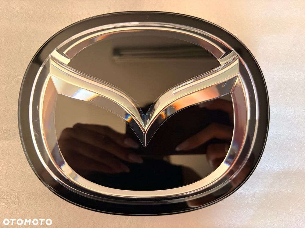 MAZDA 3 CX-30 CX30 Emblemat przedni Znaczek przód pod radar BDER51730 lub BCKB51730 - 1