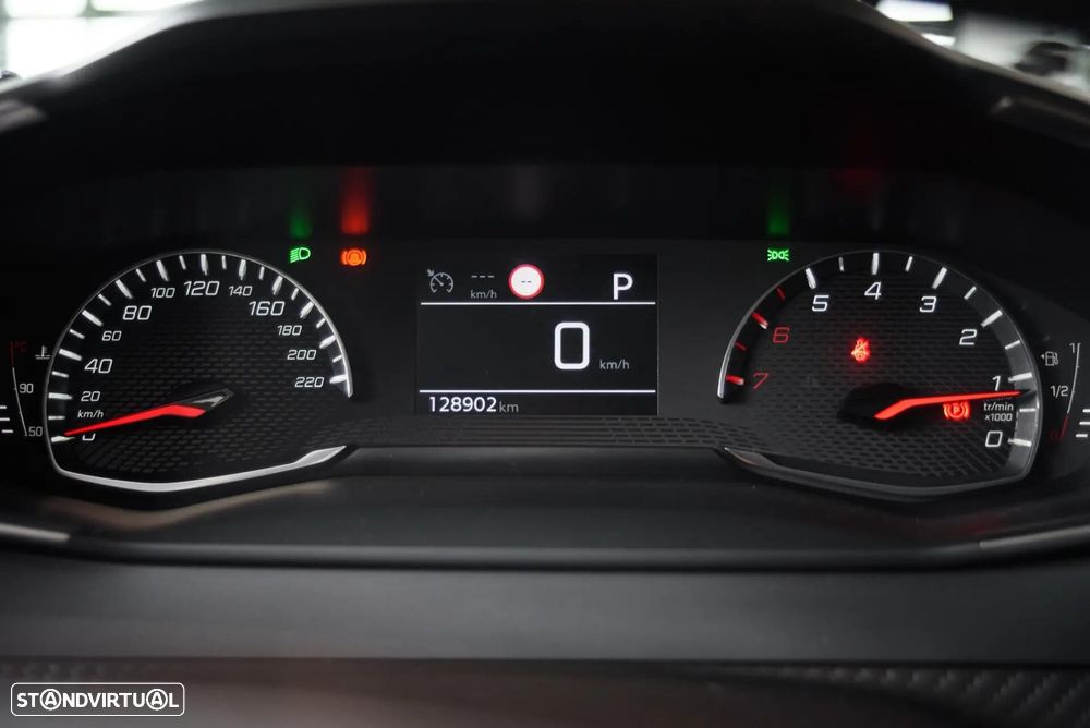 Peugeot 2008 PureTech 130 EAT8 Allure - 31