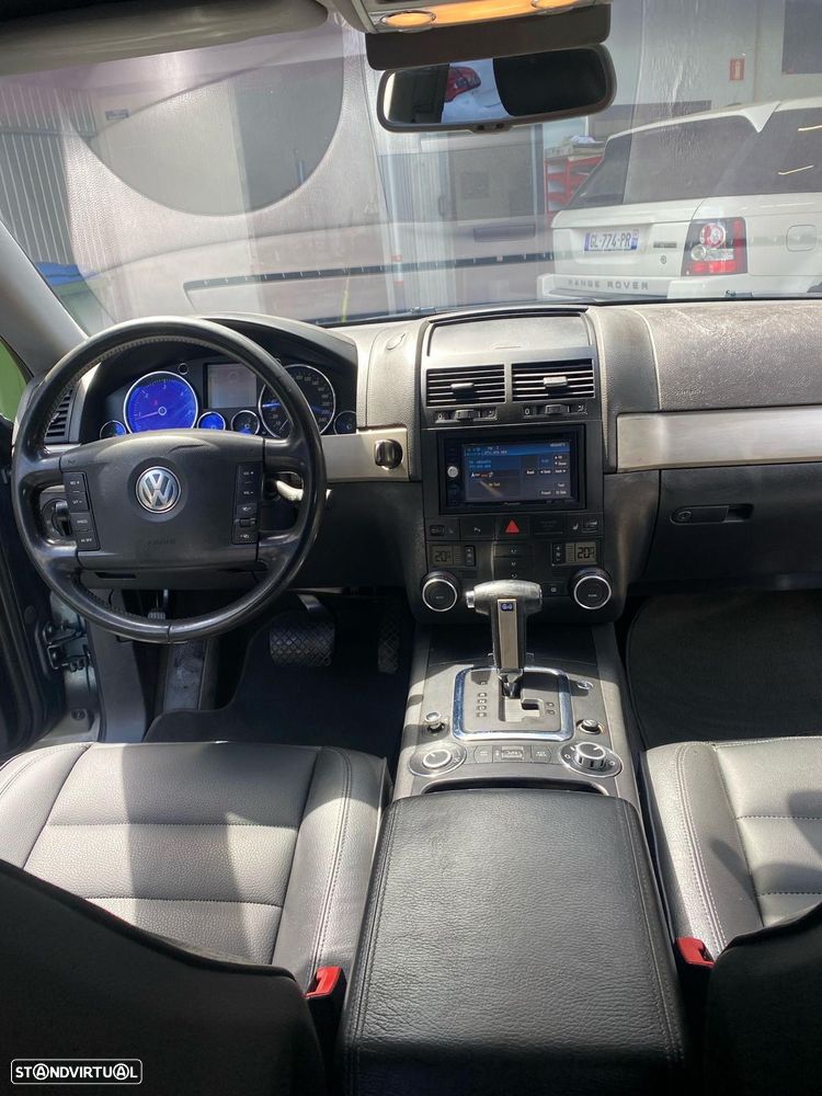 VW Touareg 2.5 TDi Tiptronic - 11