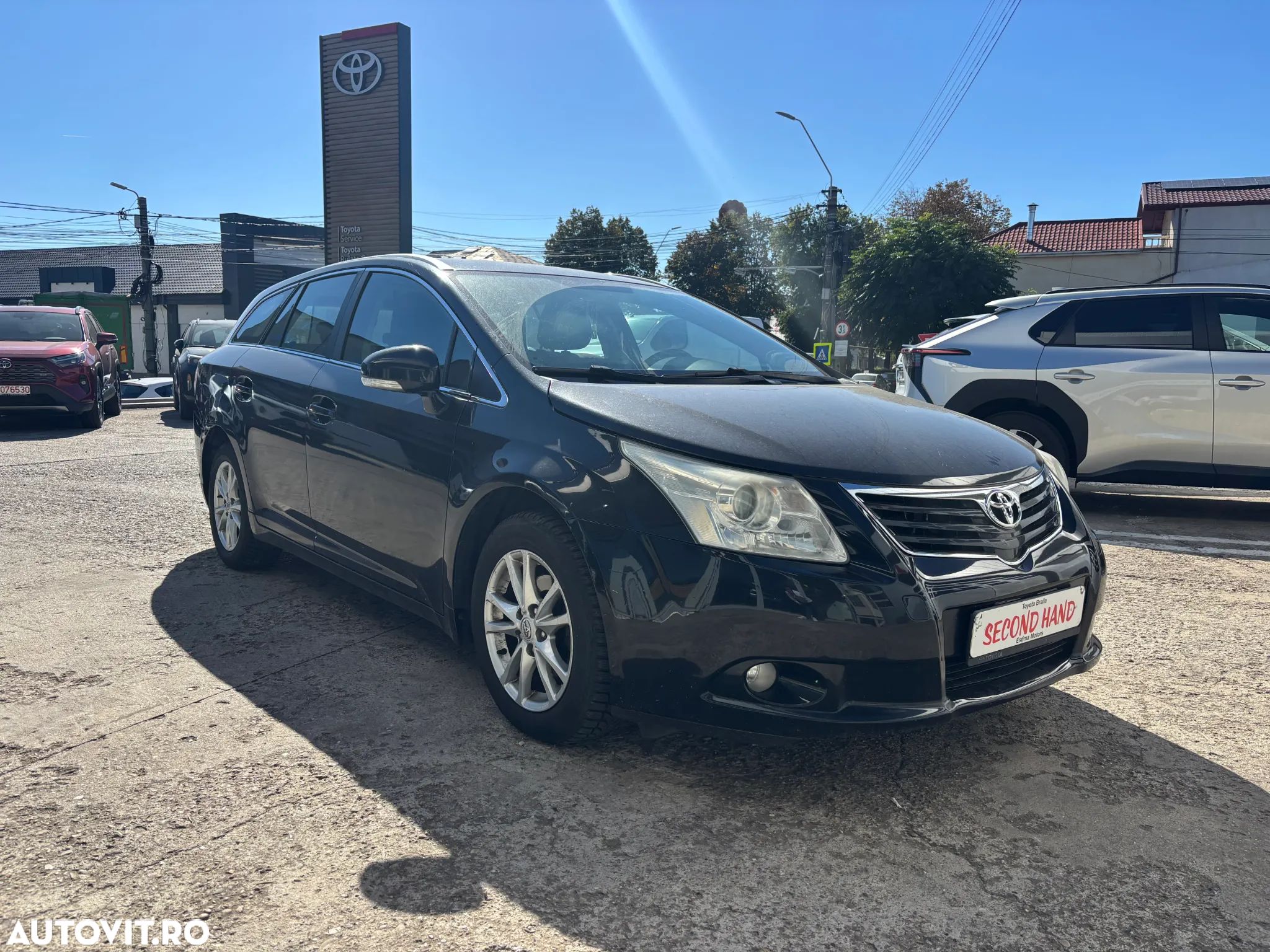 Toyota Avensis 2.0 D-4D Executive - 1