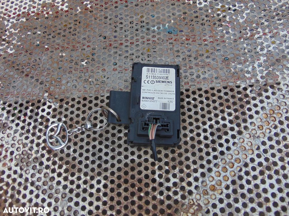 Contact cu cheie Renault Scenic 2 megane 2 contact cu cartela cod 8200125077 - 2