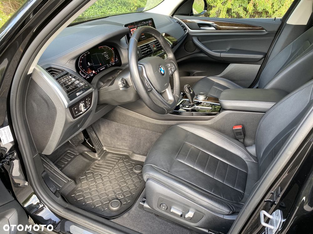 BMW X3 xDrive20i Luxury Line - 4