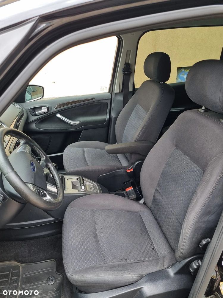 Ford Galaxy 2.0 TDCi Ghia - 9