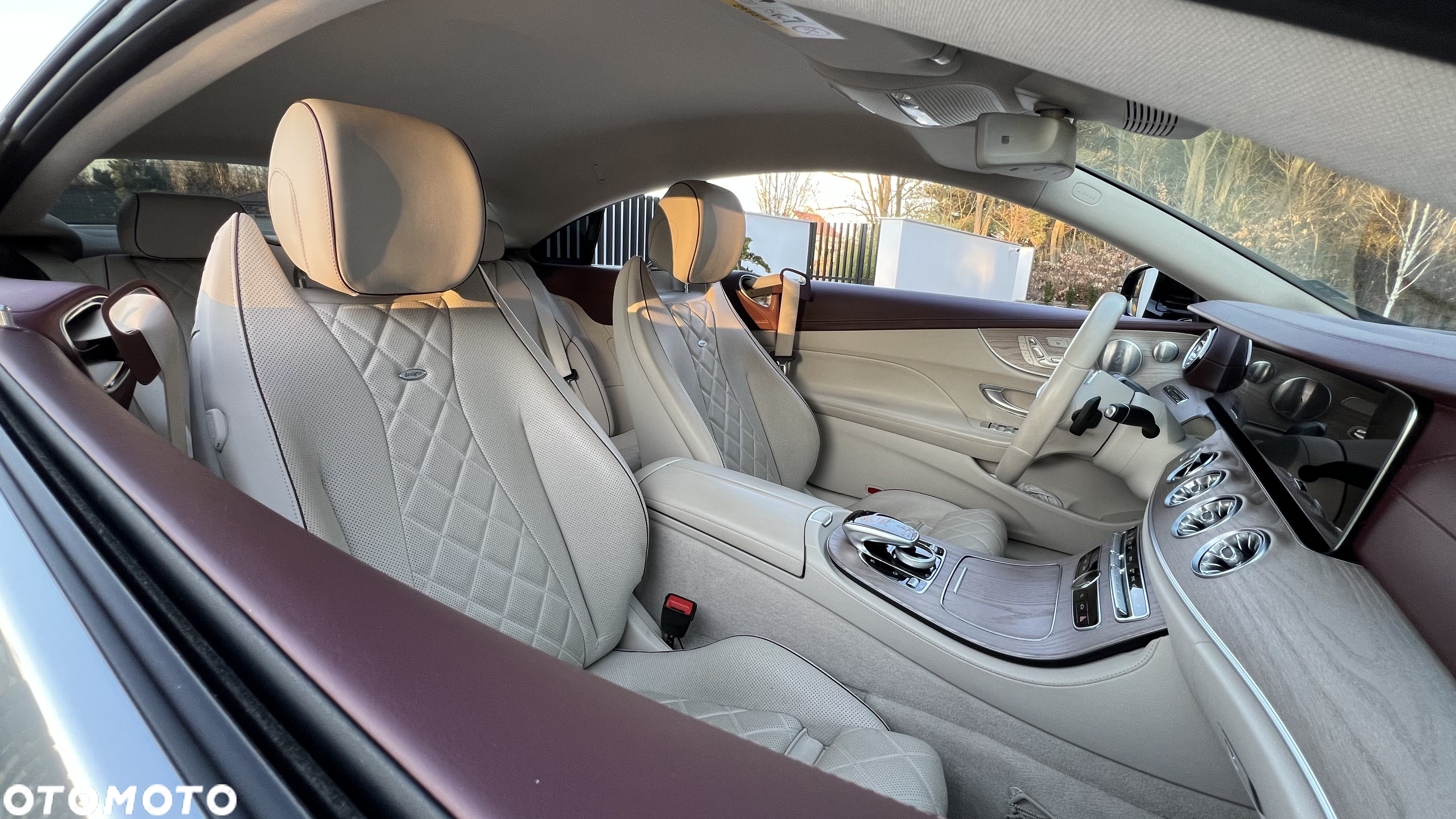 Mercedes-Benz Klasa E 300 Coupe 9G-TRONIC - 14