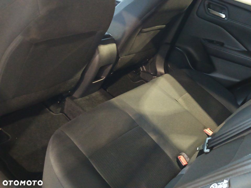 Nissan Qashqai - 12