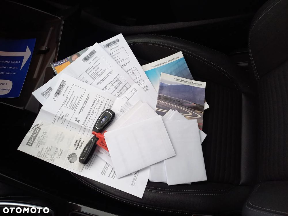 Ford Kuga 2.0 TDCi AWD Titanium - 32