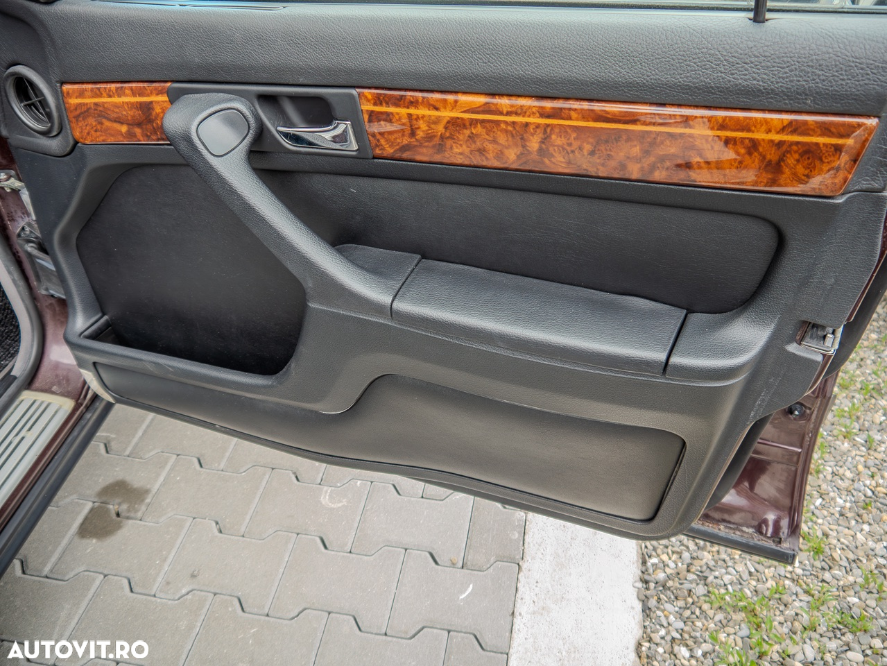 BMW Seria 7 - 38