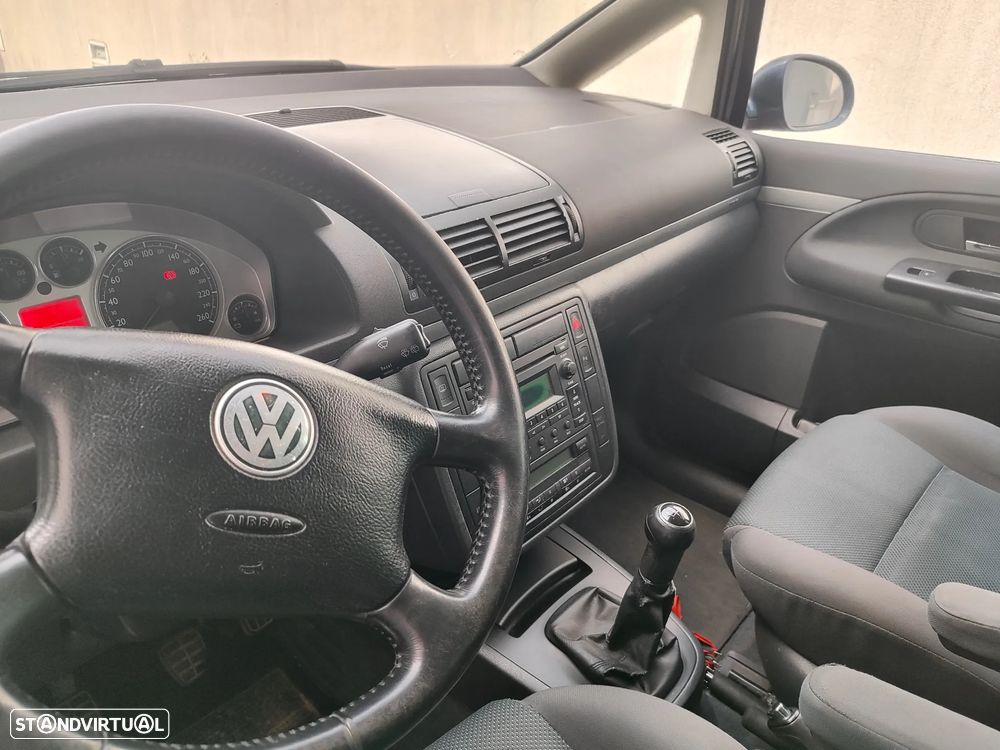 VW Sharan 1.9 TDi Highline - 12