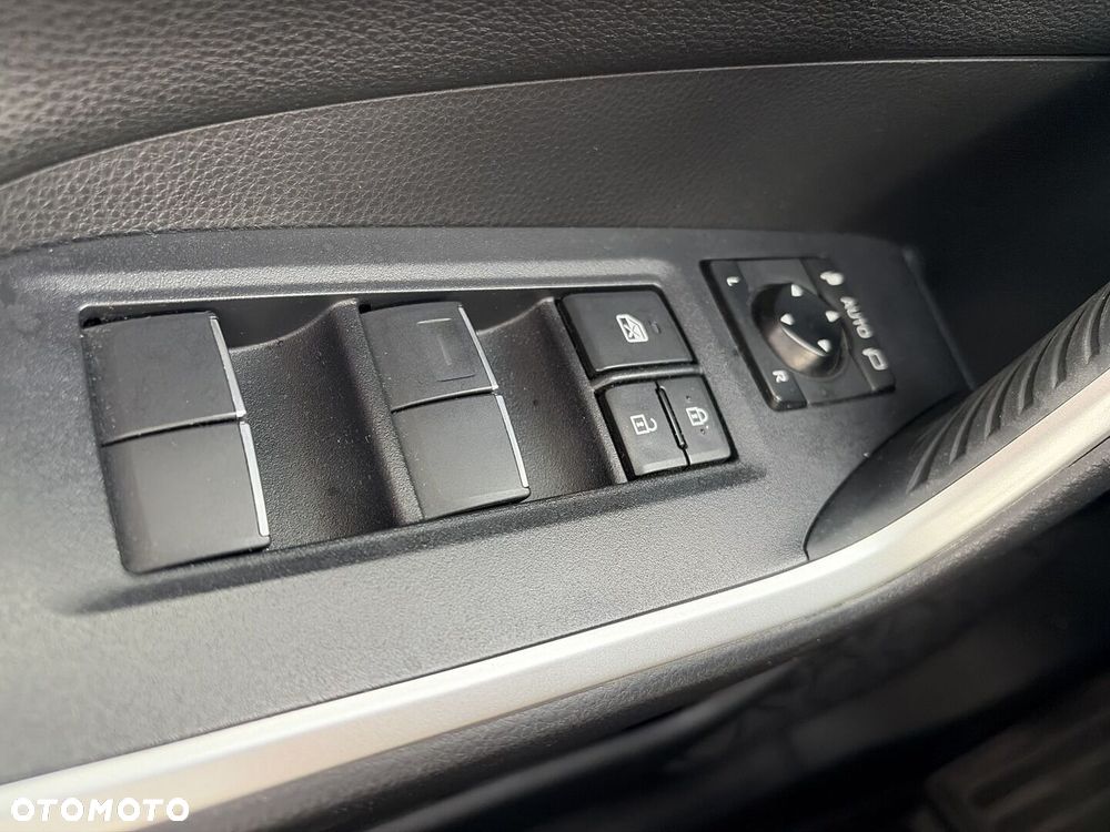 Toyota RAV4 2.5 Hybrid Black Edition by JBL 4x2 - 21