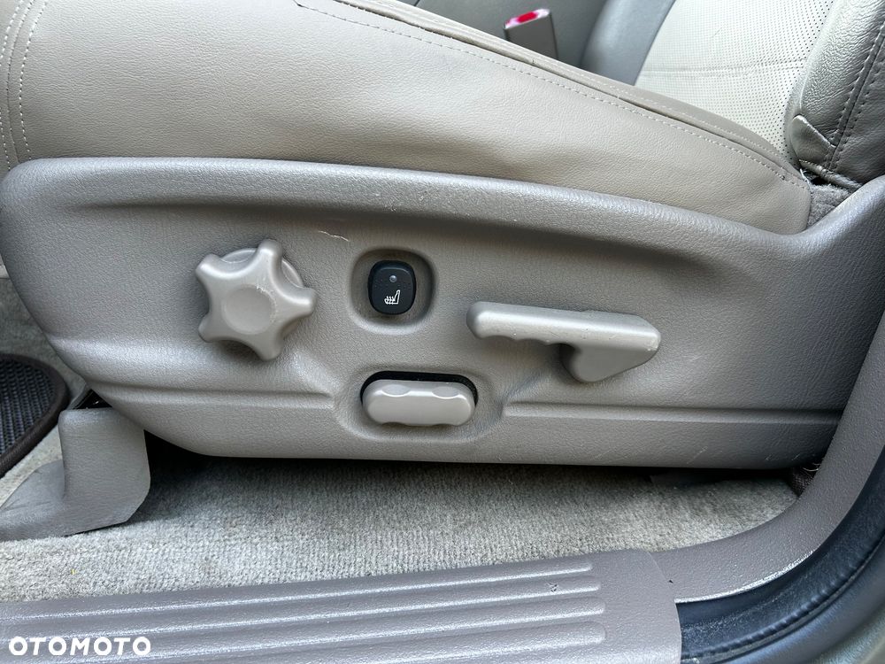 Ford Explorer 4.6 - 23