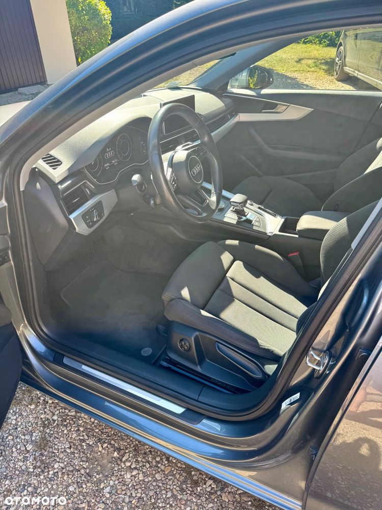 Audi A4 Avant 2.0 TDI S tronic - 9
