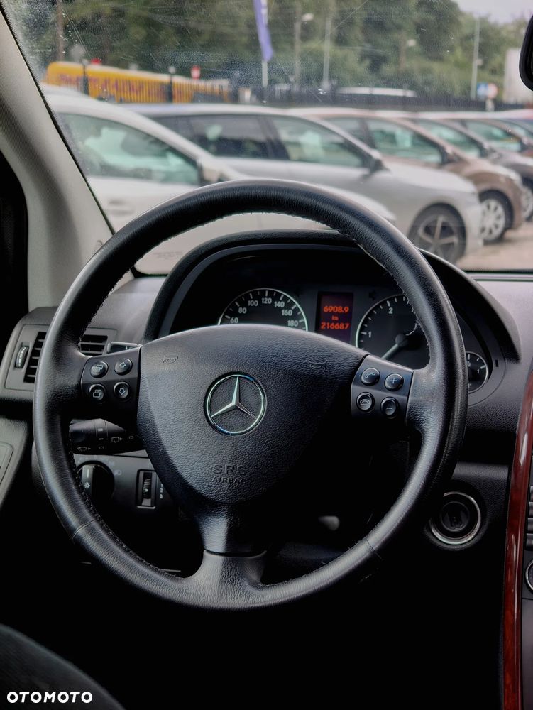 Mercedes-Benz Klasa A 160 CDI Autotronic Classic - 11