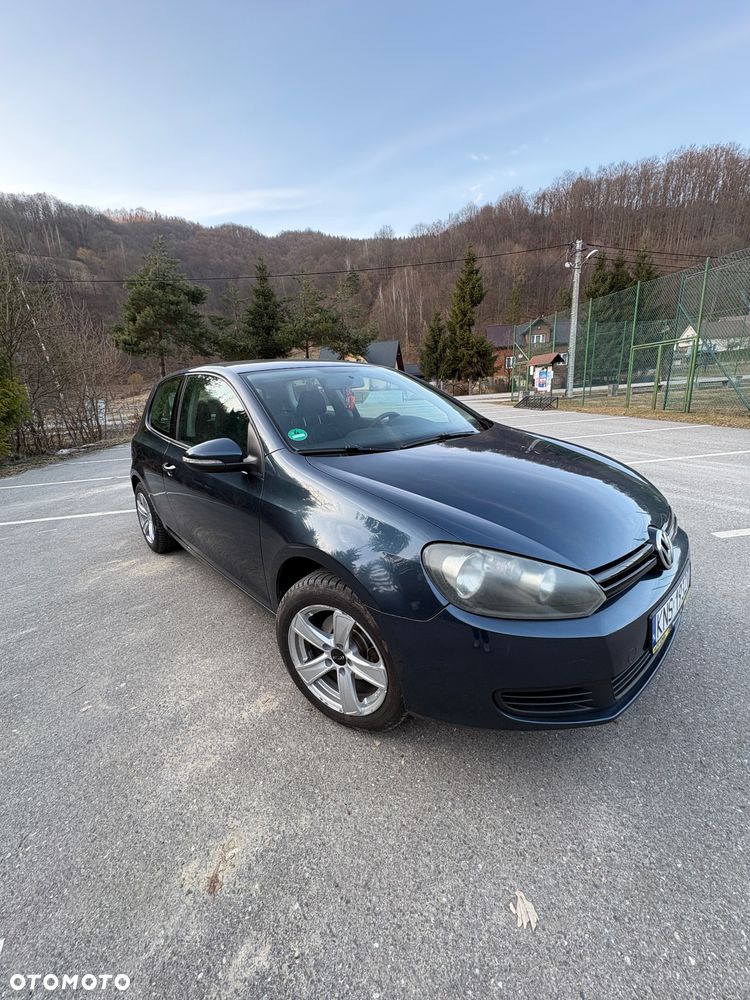 Volkswagen Golf - 1