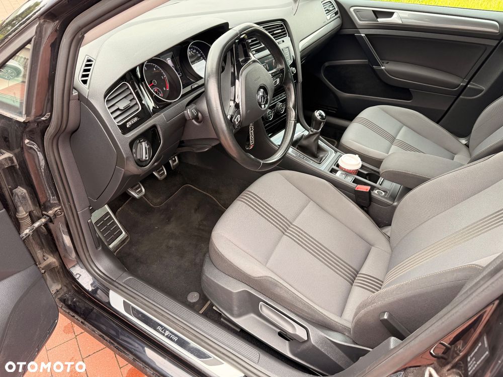 Volkswagen Golf 1.6 TDI BlueMotion Technology Allstar - 8
