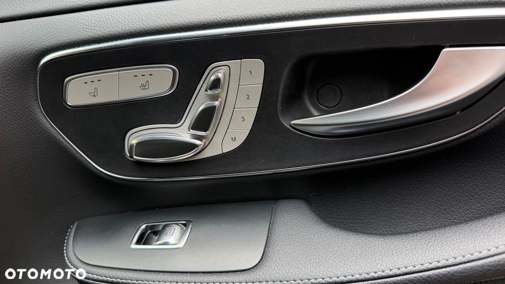 Mercedes-Benz Klasa V 300 d Avantgarde 9G-Tronic (d³ugi) - 17