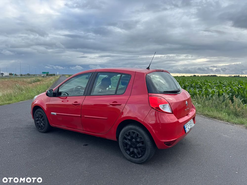 Renault Clio 1.2 16V Authentique - 3