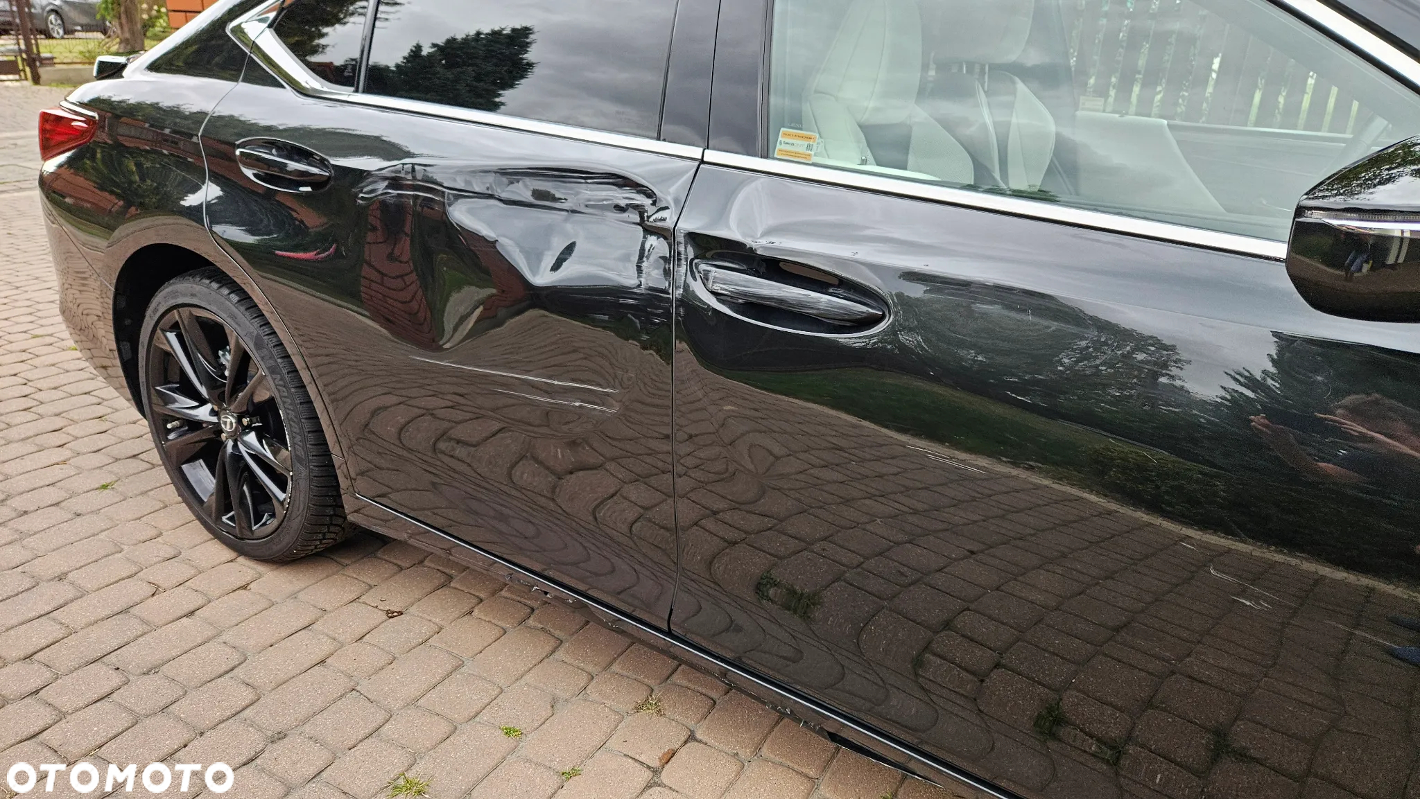 Lexus ES 300h F Sport Edition - 14