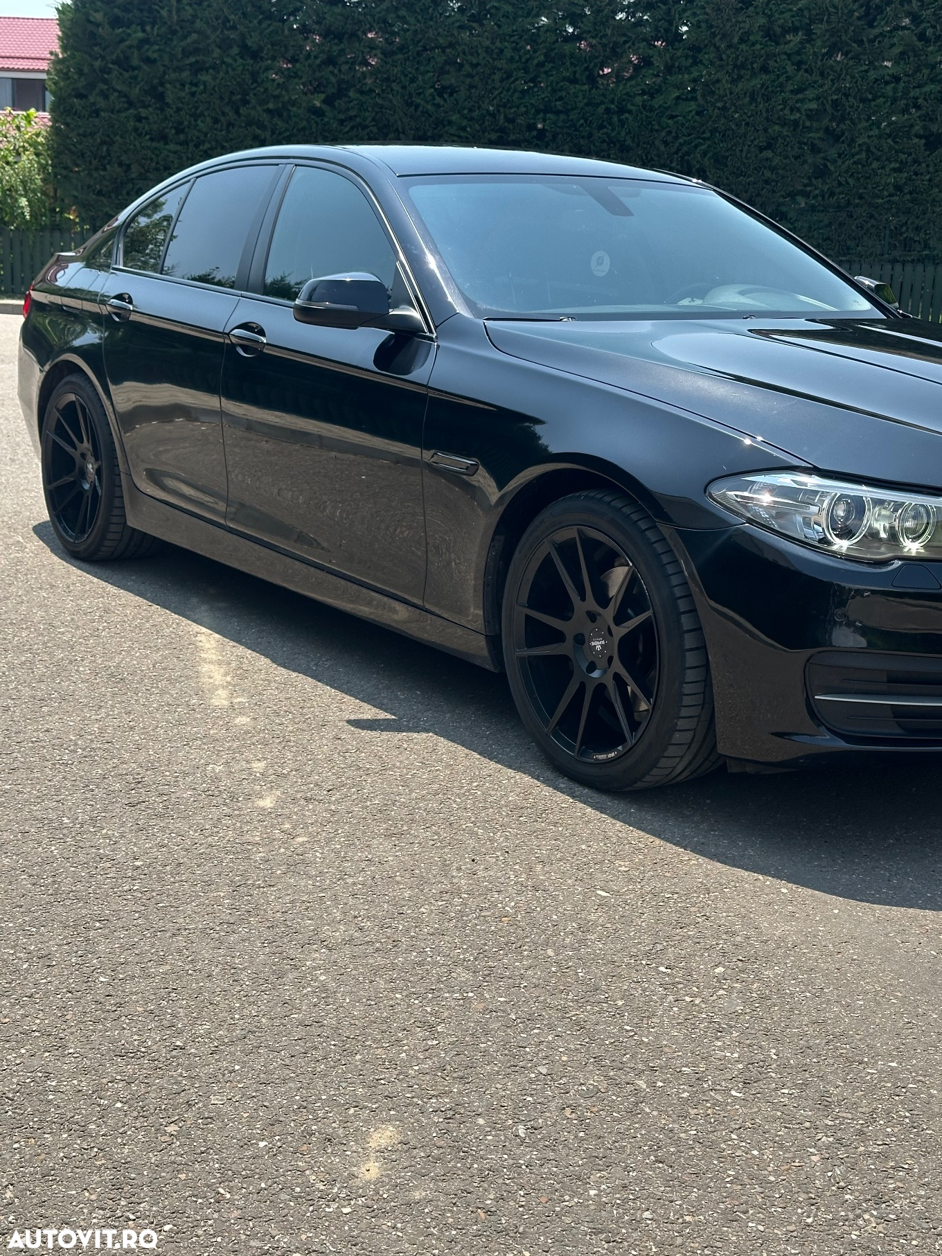 BMW Seria 5 520d xDrive AT - 3