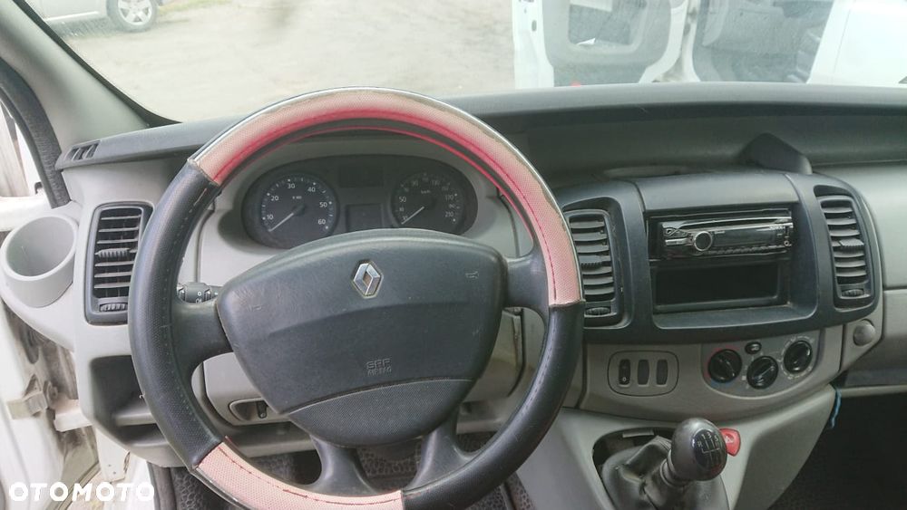 Renault TRAFIC - 5